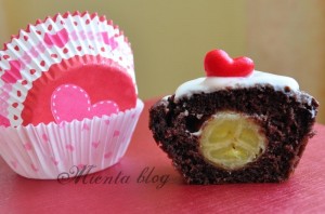 DSC 1646 300x198 - Babeczki kakaowe z bananem