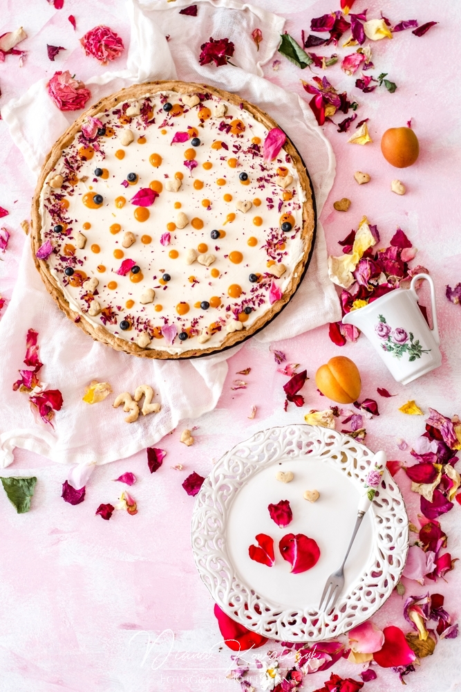 tarta rozano morelowa 1 - Tarta różano-morelowa