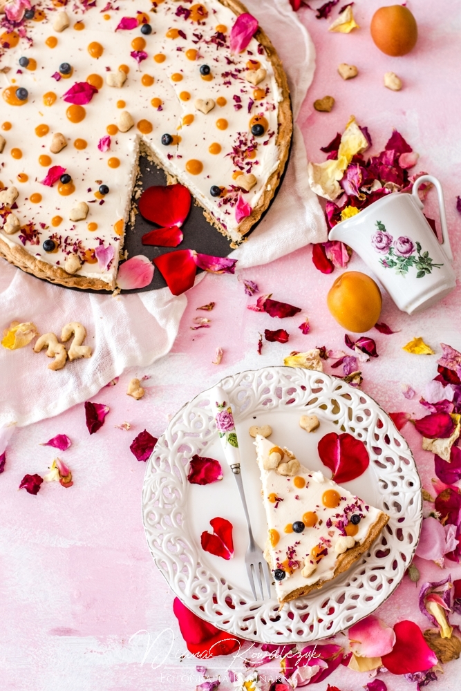 tarta rozano morelowa 3 - Tarta różano-morelowa