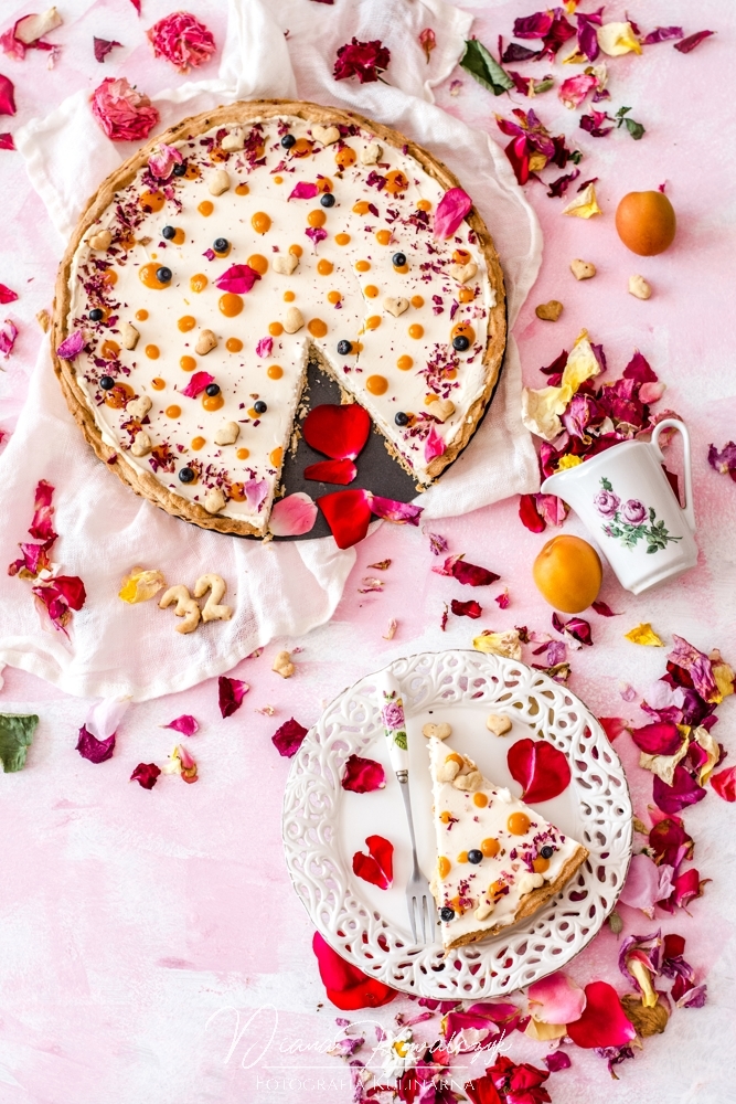 tarta rozano morelowa 4 - Tarta różano-morelowa