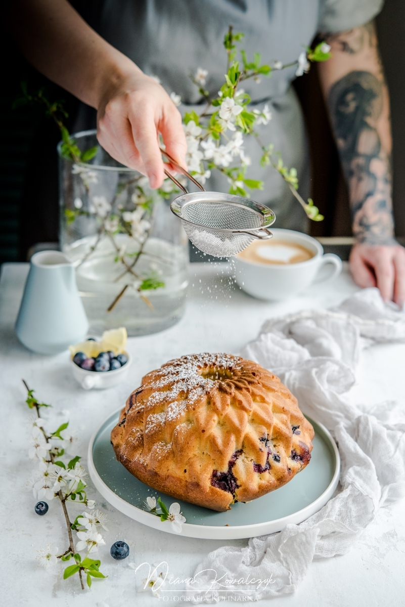 cytrynowa babka z borowkami 1 - Cytrynowa babka z borówkami