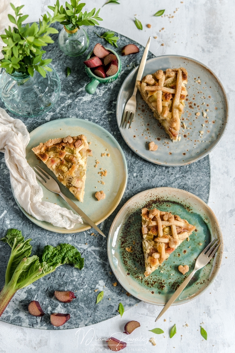 tarta z masa marcepanowa i rabarbarem 4 - Tarta z masą marcepanową i rabarbarem