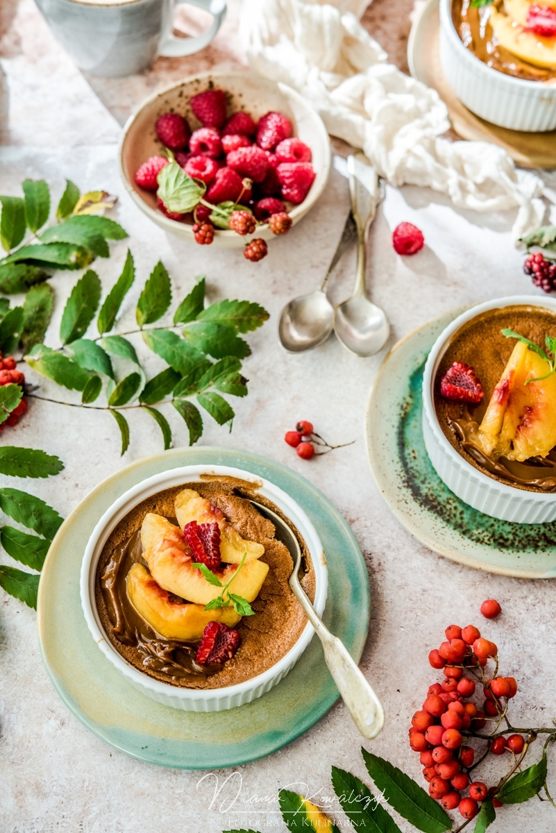 pudding owsiany z brzoskwiniami i kajmakiem 2 - Pudding owsiany z brzoskwiniami i kajmakiem