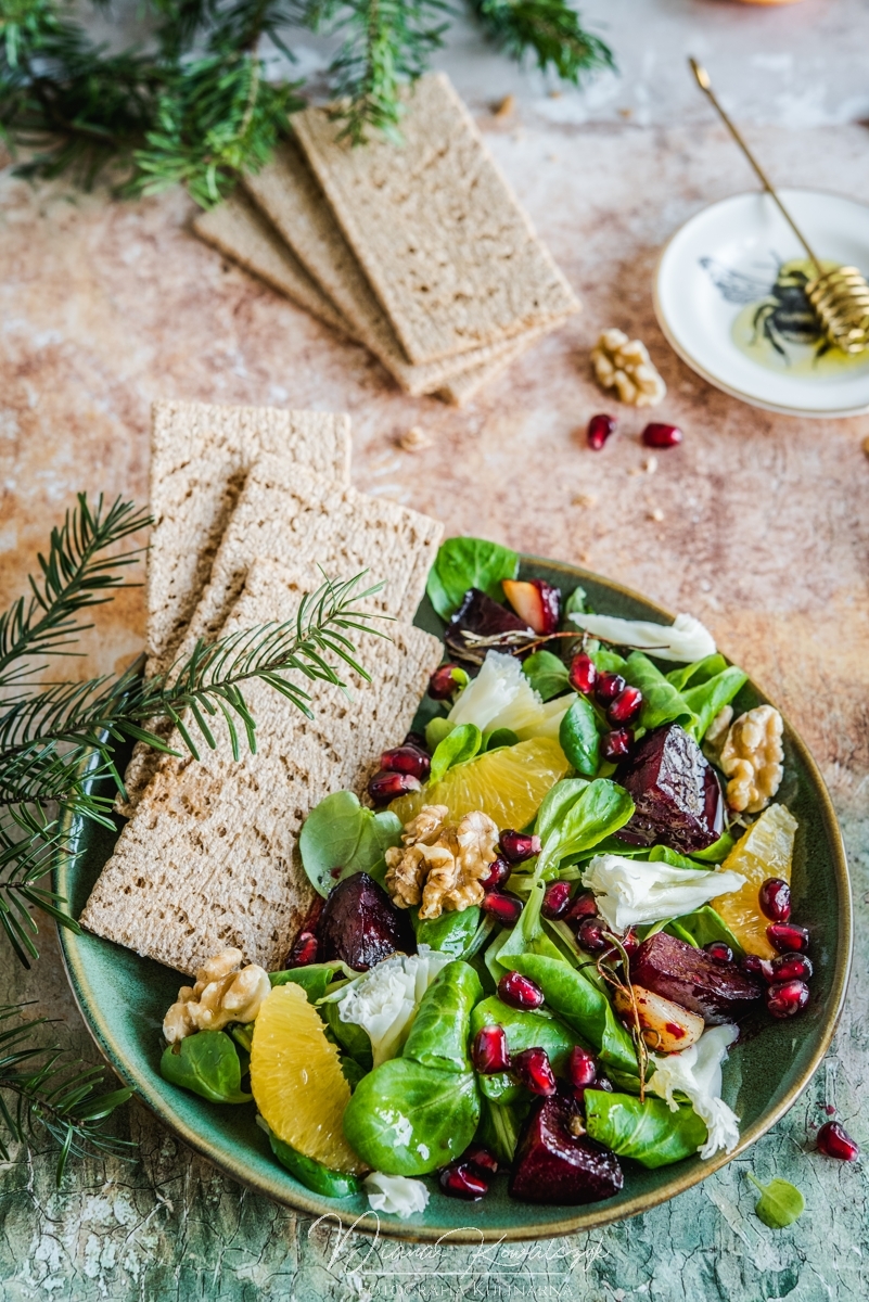 swiateczna salatka z pieczywem gryczanym sonko fotografia kulinarna podkarpacie 11 - Świąteczna sałatka z pieczywem gryczanym