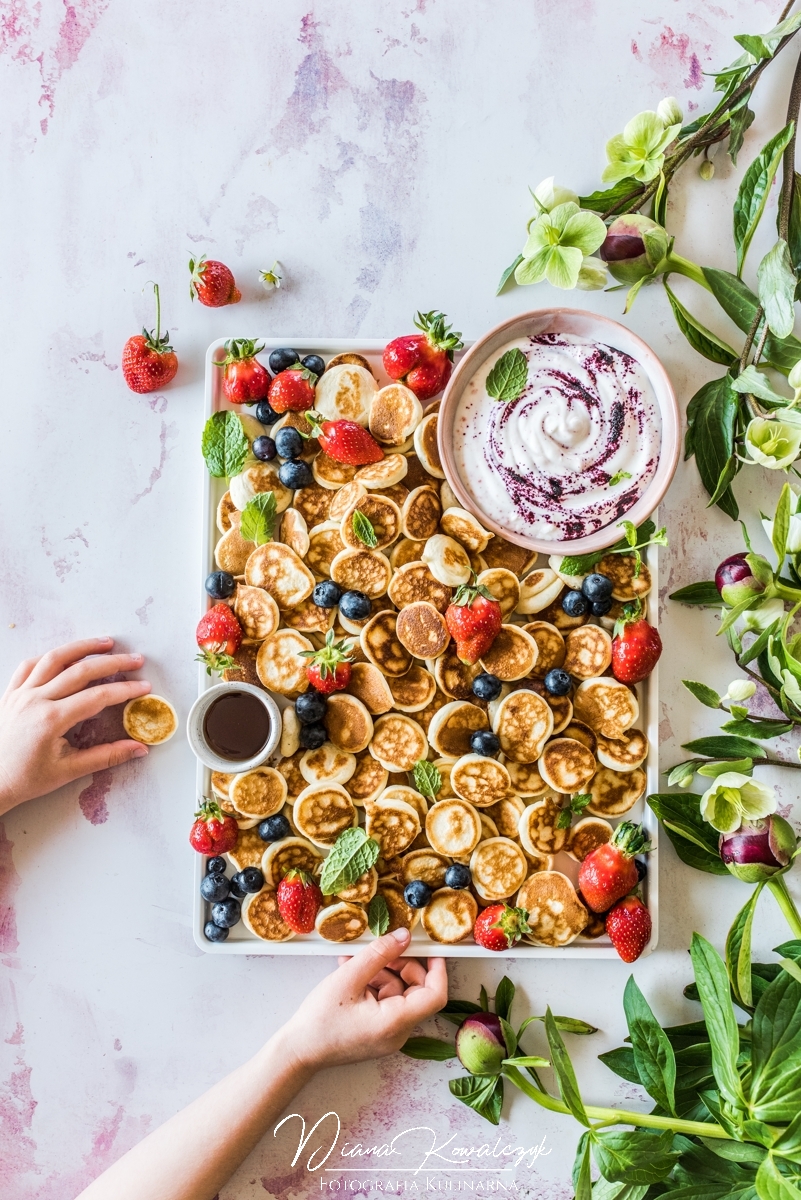 mini pancakes na maslance fotograf tarnobrzeg diana kowalczyk fotografia fotograf kulinanry rzeszow fotograf jedzenia sandomierz fotografia zywnosci podkarpacie stylista jedzenia 6 - Mini pancakes na maślance