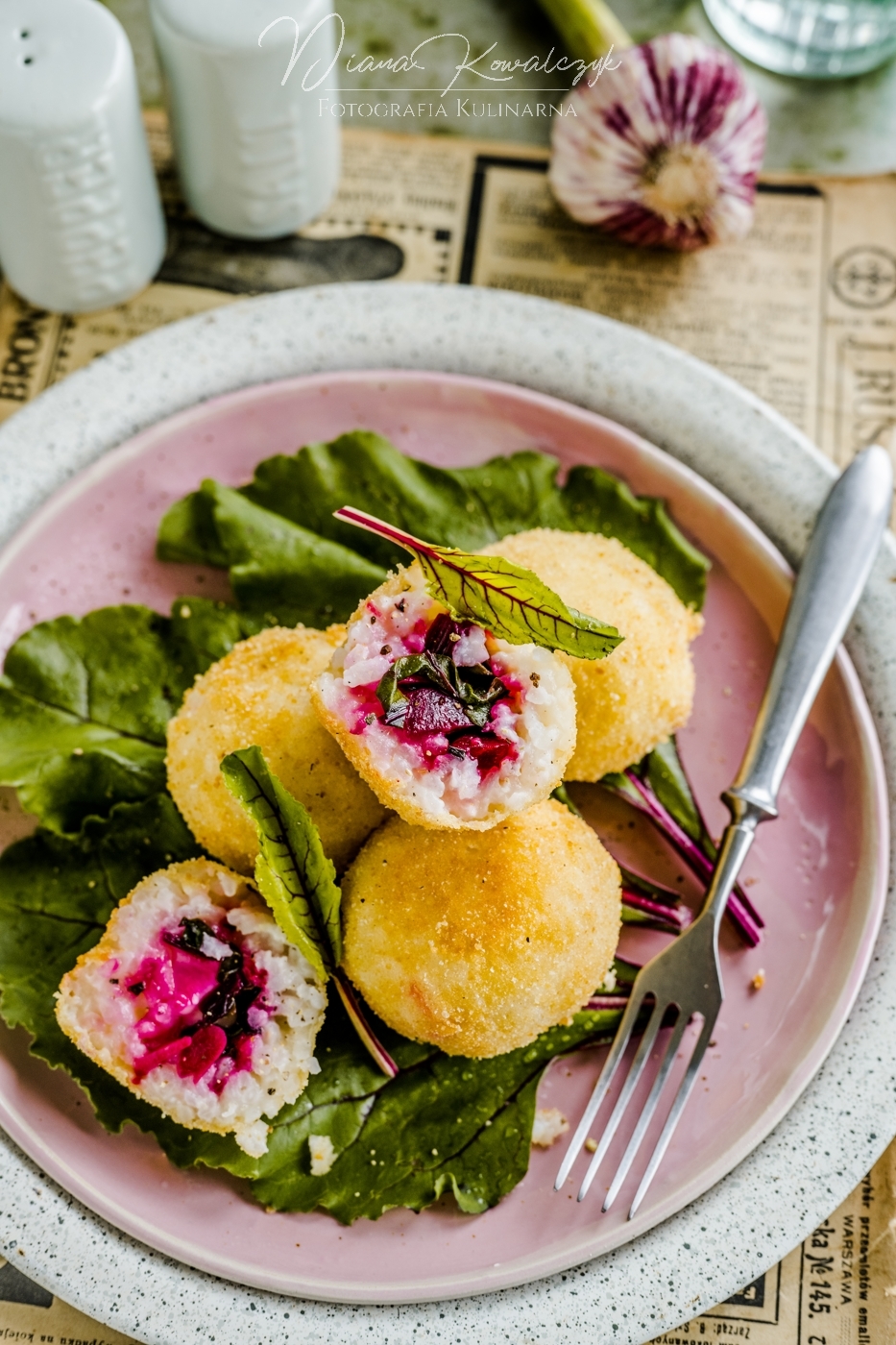 arancini z botwinka i feta przepis na kulki ryzowe 2 - Arancini z botwinką i młodym czosnkiem